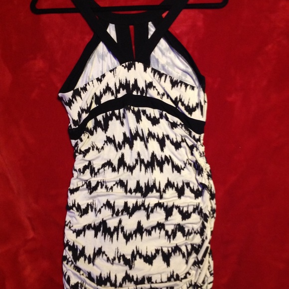 Top - Picture 2 of 2